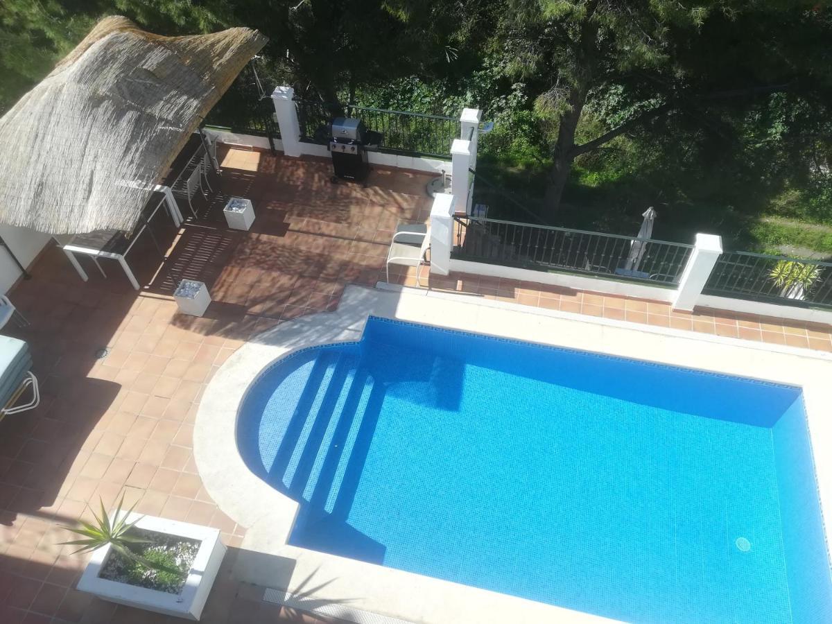 Burriana Holiday Apartments 内尔哈 外观 照片