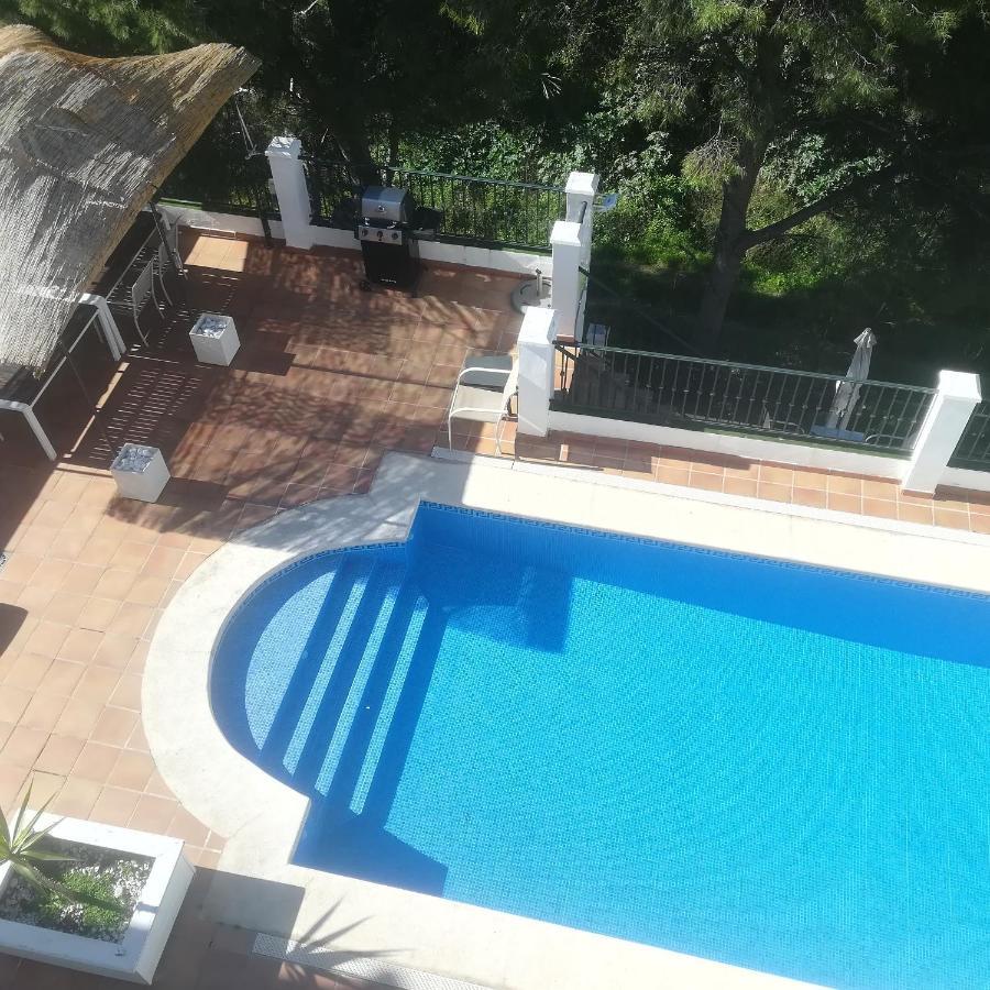 Burriana Holiday Apartments 内尔哈 外观 照片